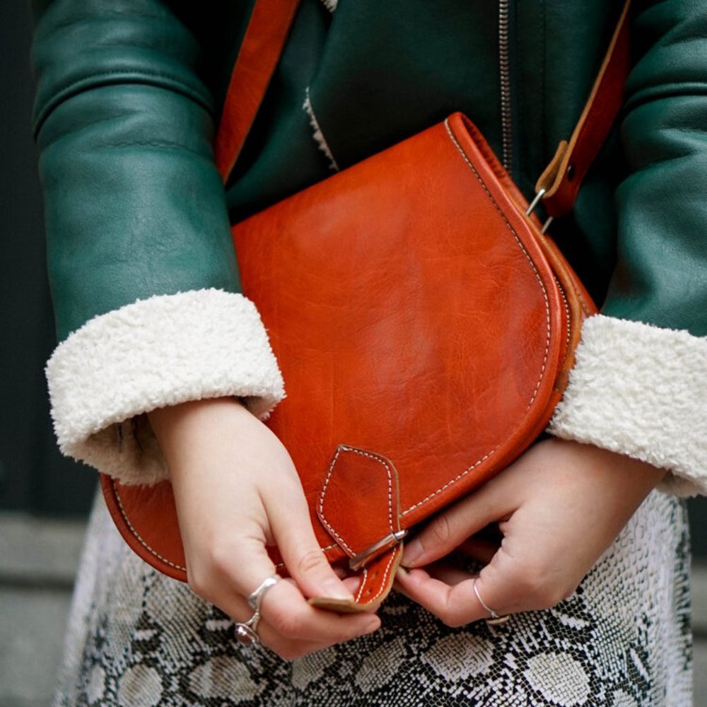 Alzina Saddlebag